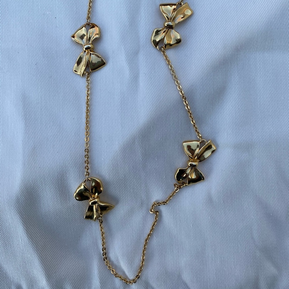 Set of Three Costume Jewelry Necklaces - Picture 5 of 12